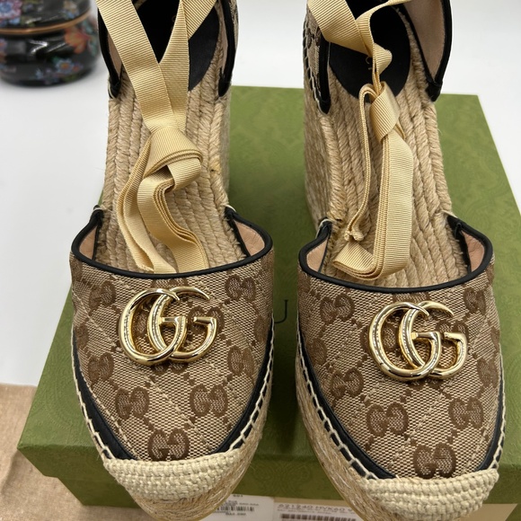 Women’s Gucci, Pilar GG ankle tie, espadrille platform wedge sandal size 42 - Picture 4 of 11